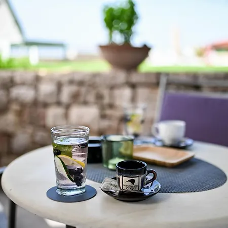 Hresc S فندق مبيت وإفطار 3*