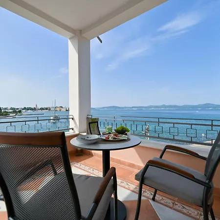 Bed and breakfast Hresc S