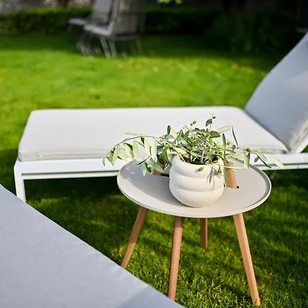 לינה וארוחת בוקר Hresc S