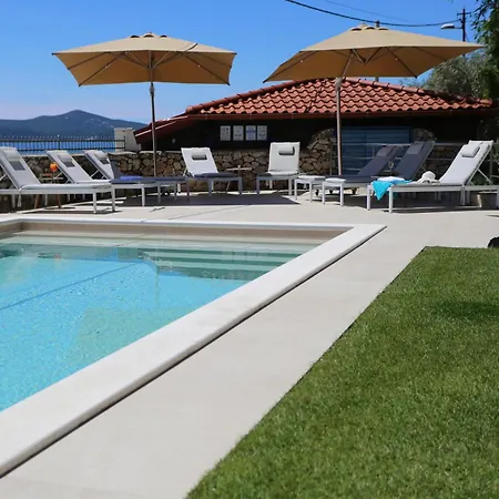 Bed & Breakfast Hresc S 4*
